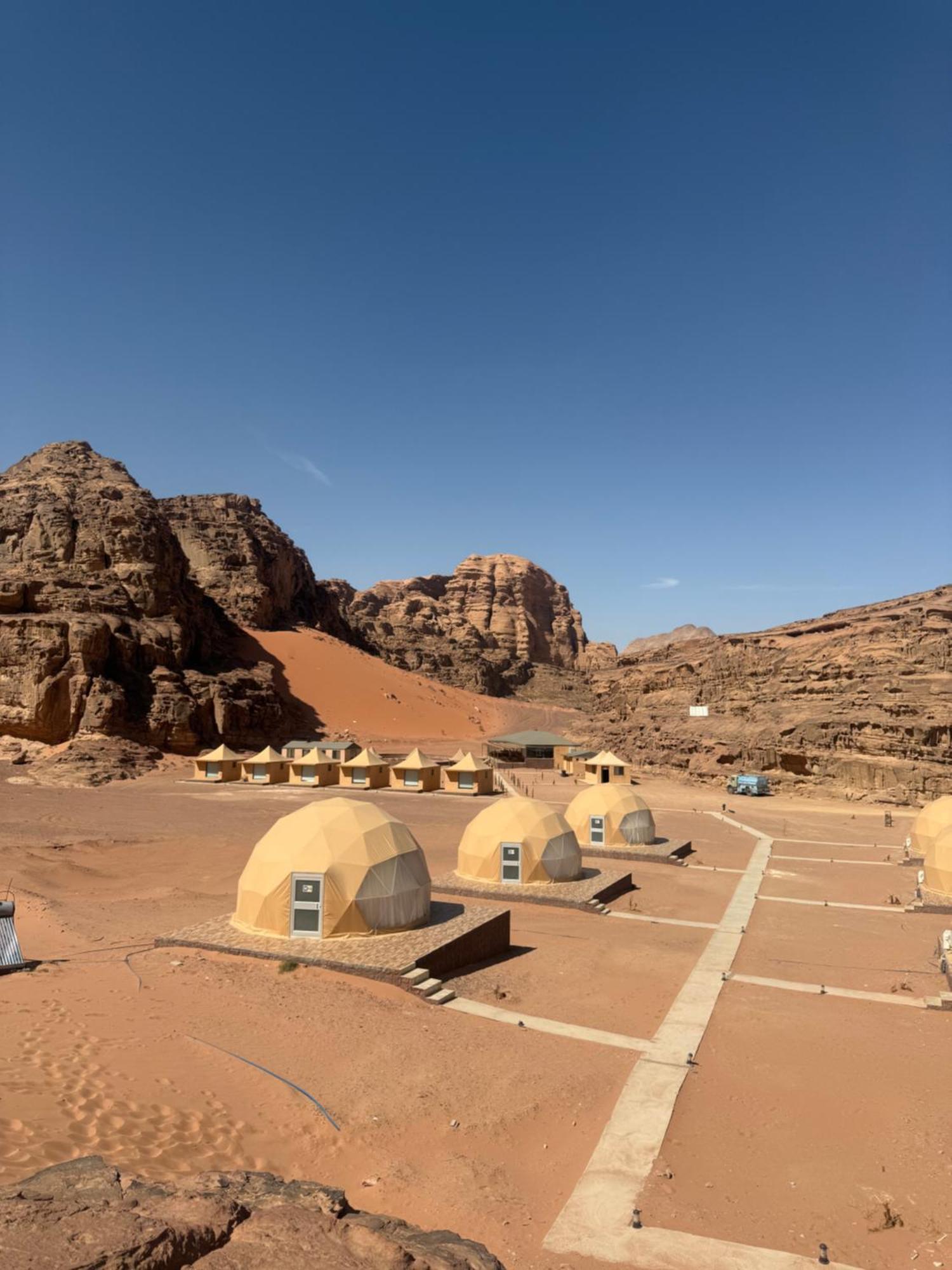 Rum Luxury Camp Wadi Rum Exteriör bild