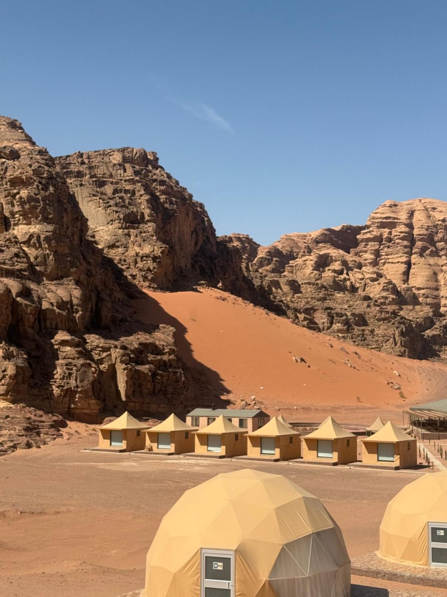 Rum Luxury Camp Wadi Rum Exteriör bild